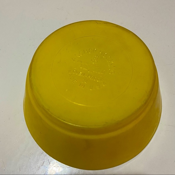 Vintage Fire King Bowl - Picture 3 of 4